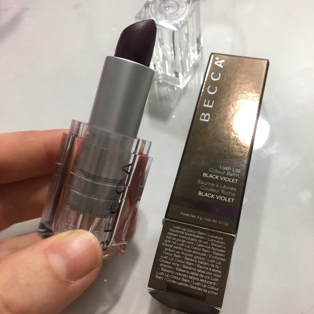 Becca lush lip in black violet